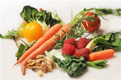 饮食中哪些营养素对身体健康最重要？